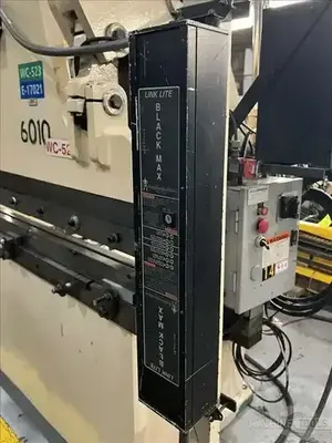 USED 1984 ACCURPRESS 302-LB