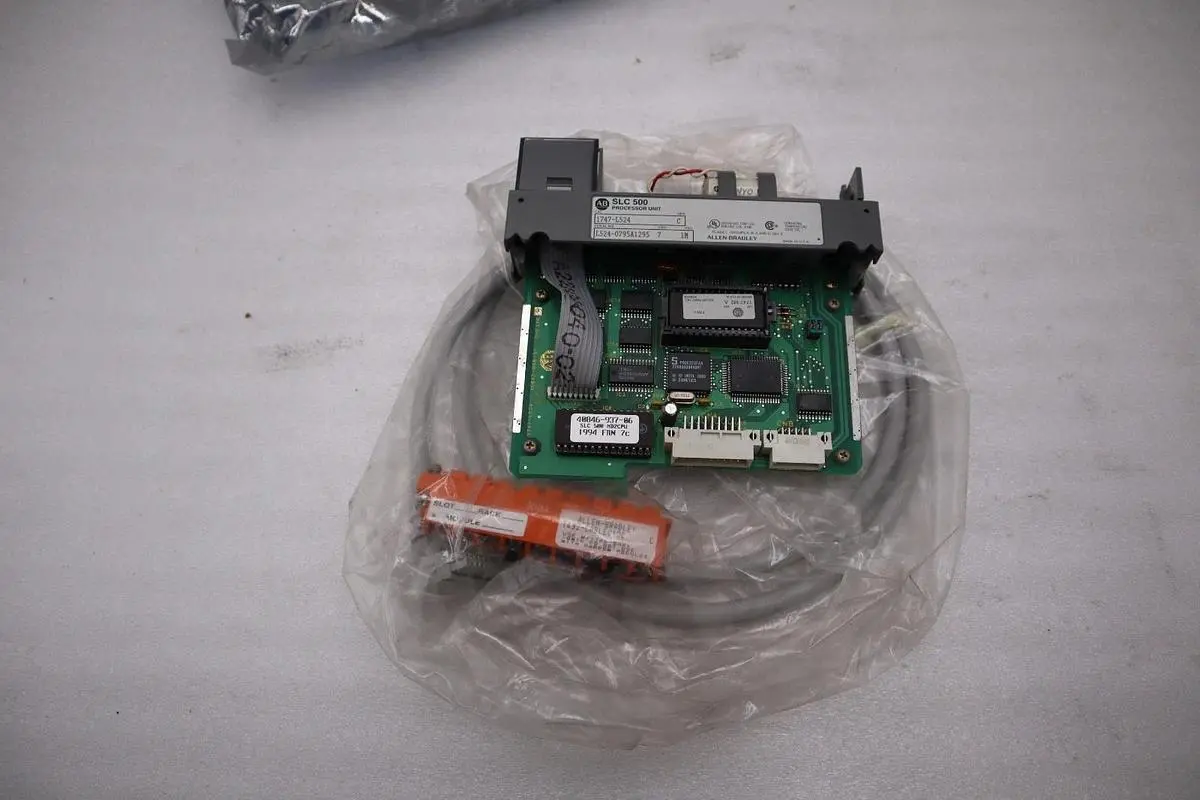 Allen Bradley 1747-L524 CPU Processor Unit Module SLC 500 - STOCK 3110CC