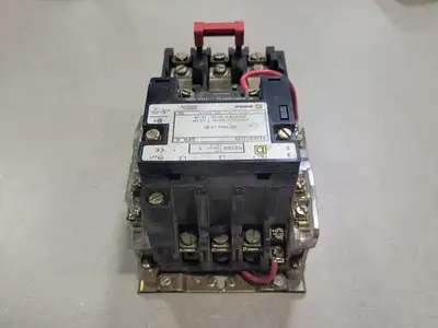 USED SQUARE D 8536SCO3V02S