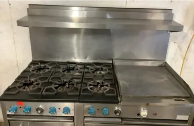 152-0779 Castle Stove Range w 6 Burners-24 Inch Griddle-2 Ovens