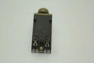 Used Allen-Bradley 800MR-16HXL2B Relays & Switches California US | Davliegogo LLC #1705618