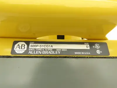 Allen Bradley 800P-S1CG1A Palm Operated Push Button Chrome 1 NO - 1 NC Contact