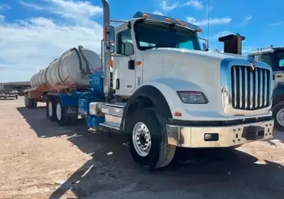 Used 2019 INTERNATIONAL HX Vacuum Truck Texas US | Roll Off Truck World #1491803