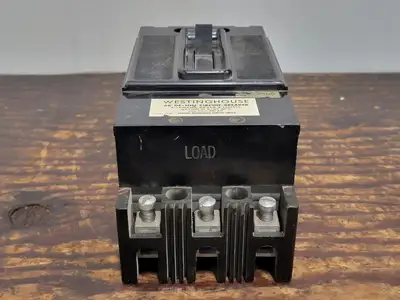 30 Amp 3 Pole Circuit Breaker