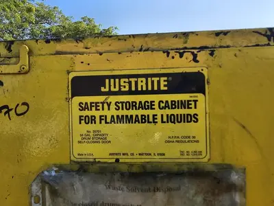 USED JUSTRITE 25701