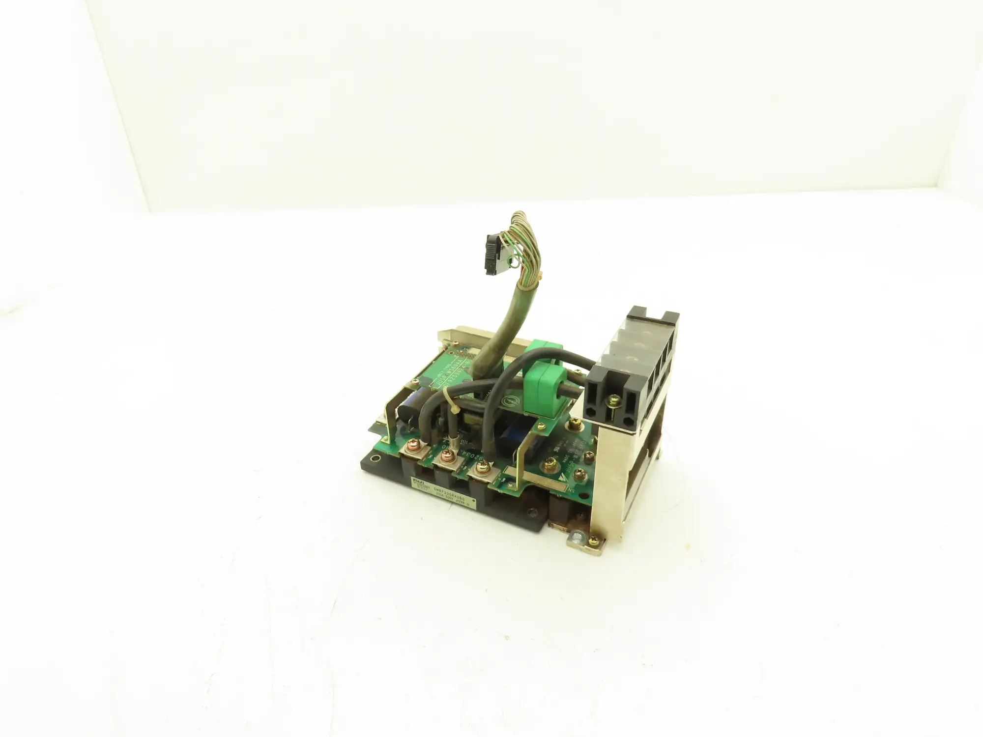 Yaskawa JUSP-WS60AA Servo Amplifier & Fuji 6MBP200RA060 Power Supply 600V 200A