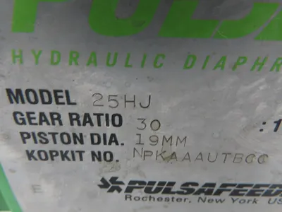 Pulsafeeder Pulsar 25H Hydraulic Diaphragm Metering Pump 2.4 GPH 1/2" Flanged