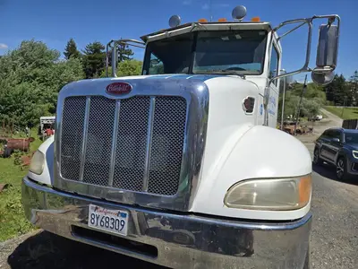 USED 2007 PETERBILT 335