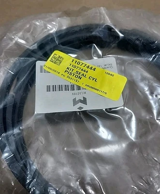 NEW Milacron 11077444