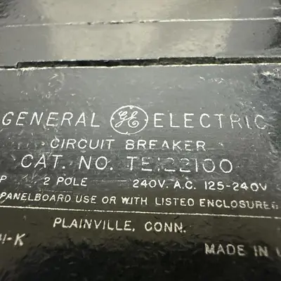 Used GE TE122100 Circuit Breakers | Surplus Asset Holdings #1189165