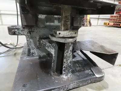 EW Bliss No 24 Mechanical Horn Punch Press 1-1/2" Stroke 9-3/4" Throat 220/440V