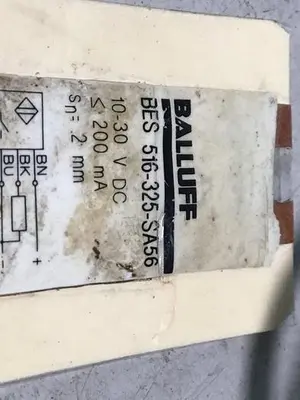 USED BALLUFF BES 516-325-SA56