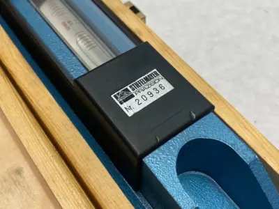 USED STIEFELMAYER, HOFFMANN GROUP SHAFT SPIRIT LEVEL, BASE LENGTH×ACCURACY: 300/2 MM