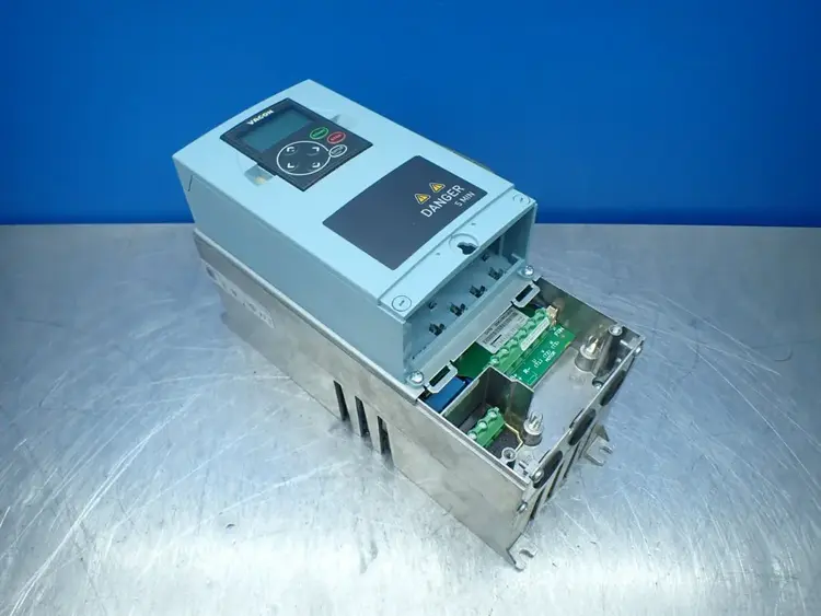 Used VACON NXL00095C2H1SSS0000+DPAP+DLCN Variable Speed Drives Ohio US | HGR 24 #802966
