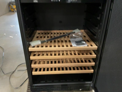 Used VINOTEMP EL-300GFEB Bottle Coolers Michigan US | Miedema Asset Management Group #1761098