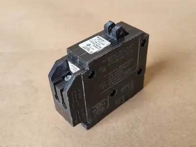 USED SCHNEIDER ELECTRIC CHOMT1515