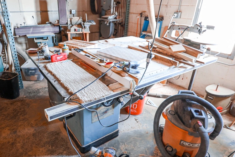 DELTA UNISAW Woodworking Table Saws | Elevation Machine