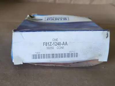 NEW FORD F81Z-1240-AA