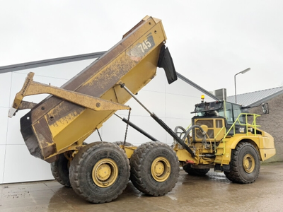 USED 2019 Caterpillar 745