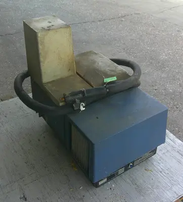 USED NORDSON 2202