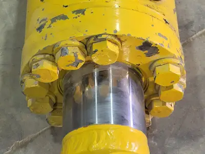 USED KOMATSU 21M-63-02121R