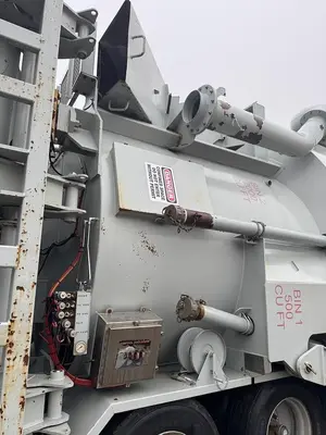 Used 2012 SANDCASTLE 60 TON Cement Silo Quebec CA | DIT Equip #1412360