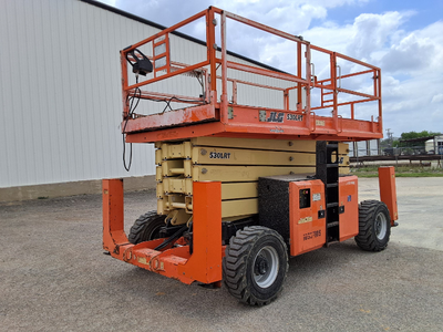 USED 2016 JLG 530LRT