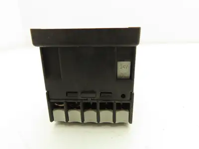 Moeller DIL ER-22 Contactor 24VDC Coil 10A 600V Lot Of 6