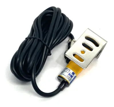 USED HUCHDO DIFFUSE PHOTOELECTRIC SENSOR NPN 7-50CM RANGE E3F-DS50CA