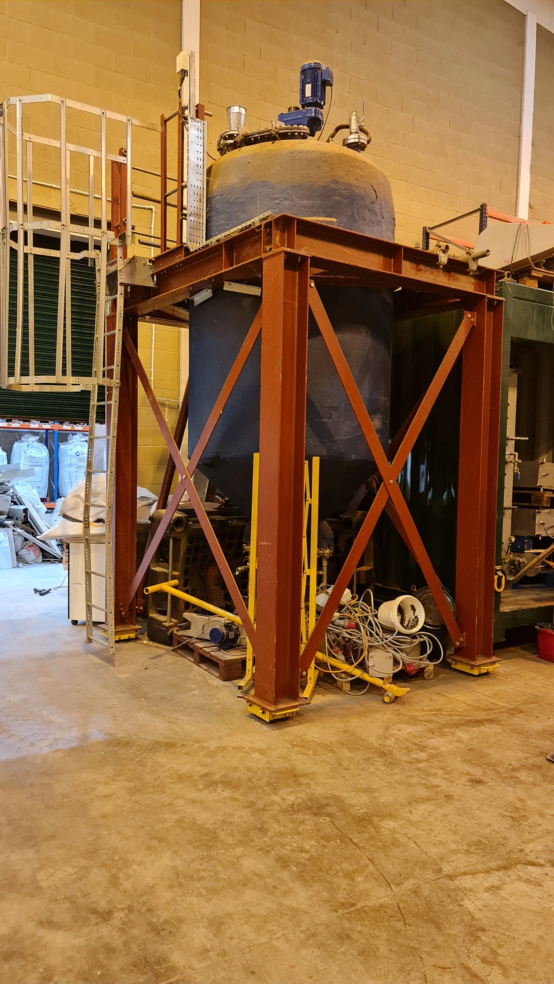 3000LVertical enclosed 1/2 coiled JKTD Reactor