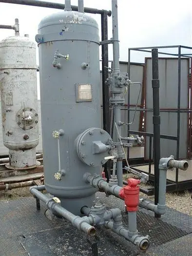 Tanks & Vessels