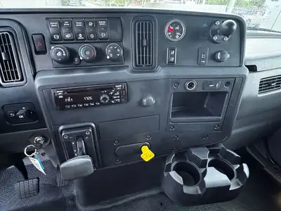 Used 2020 INTERNATIONAL MV Box trucks Florida US | Truck and Van Outlet #1509220