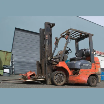 Toyota 7FGCU32 6600 lb Forklift