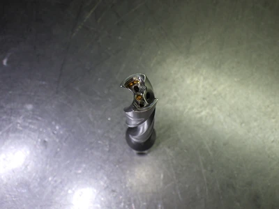 Kennametal .571" Coolant Thru 5xD Drill 5/8" Shank KTFS0571R05SCF063 (LOC1982A)