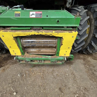 JOHN DEERE 8800 chopper | Iron Listing (9)