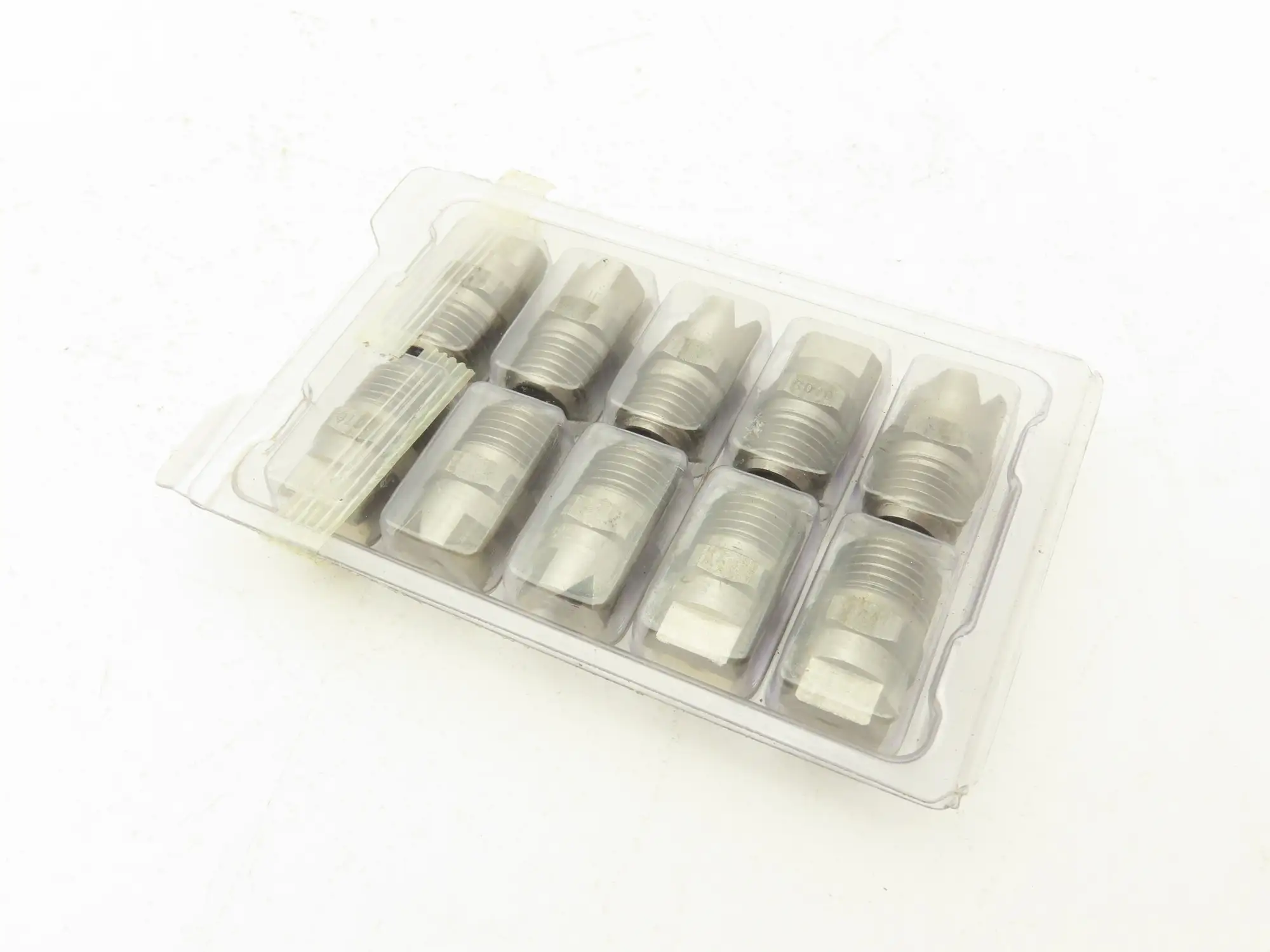 Spraying Systems H1/4U-SS8070 Veejet Stainless Spray Nozzle 1/4" NPT Lot of 10
