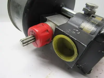 Watts L50-06R In-Line Injection Lubricator 3/4" Ports 10 oz. Reservoir