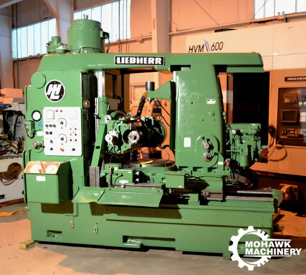 26” LIEBHERR “L650” UNIVERSAL GEAR HOBBER w/DIFFERENTIAL & OUTBOARD SUPPORT