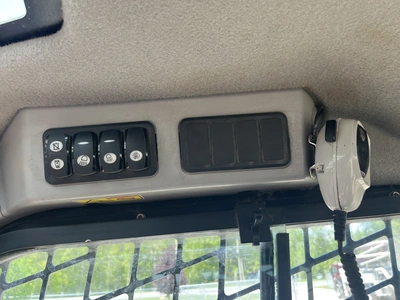 USED 2015 CAT 277D