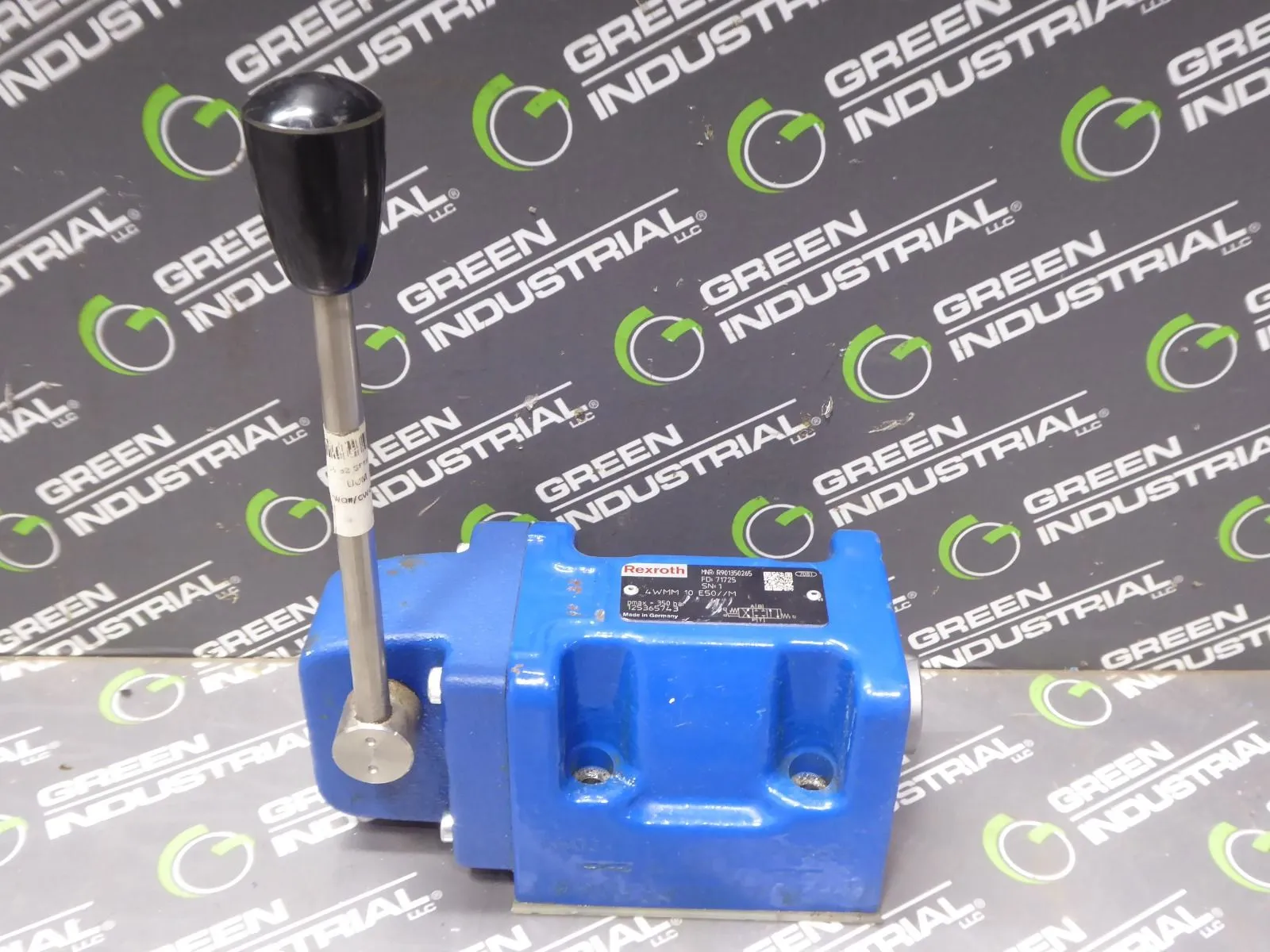 Rexroth R901350265 4 Way Directional Spool Valve 4WMM 10 E50 M Used