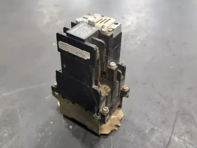 USED ALLEN-BRADLEY 700-NT