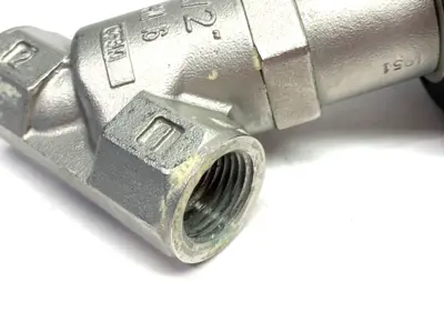 USED ASCO ANGLE BODY 2-WAY MOTORIZED PISTON VALVE, 1/2" NORMALLY OPEN
