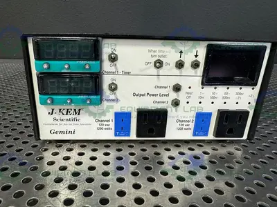 USED J-KEM SCIENTIFIC GEMINI  TEMPERATURE CONTROLLER 120 VAC, 1800 WATTS
