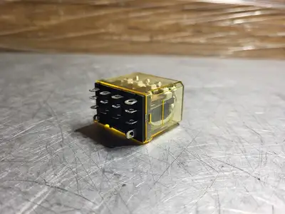 NEW IDEC RH4B-UL