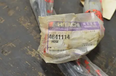 NEW HITACHI 4641114
