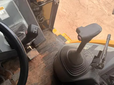 Used 2005 NEW HOLLAND LV80 Tractor Loaders Utah US | CSS Equipment Sales #1347394
