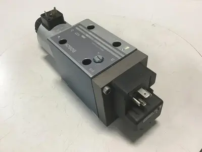 USED BOSCH 0 810 001 904
