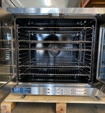130-0122 Duke E101-EV Single Deck Electric Convection Oven