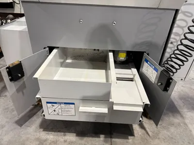 2010 HAAS OM-2A Vertical Machining Centers | GMT (14)