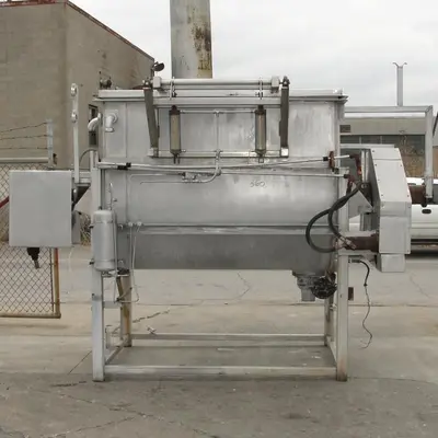 SPC6926  Kettle 650 gallon L & A Engineering processor kettle, agitator rotating tubular spiral, Stainless Steel, 60 sq.ft heat exchanger